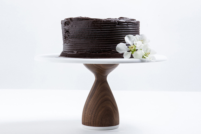 AHeirloom Cake Stand | Gifts for Cooks