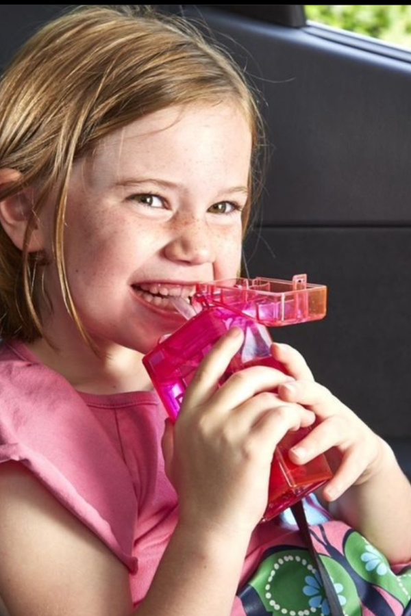 Eco-friendly and squirt proof reusable juice boxes from Drink in a Box