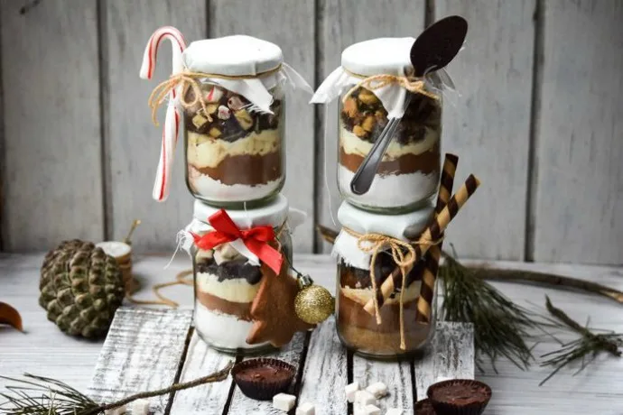Homemade hot chocolate gifts from Gringalicious | One of our picks for Best Homemade Food Gifts | Cool Mom Eats Holiday Gift Guide