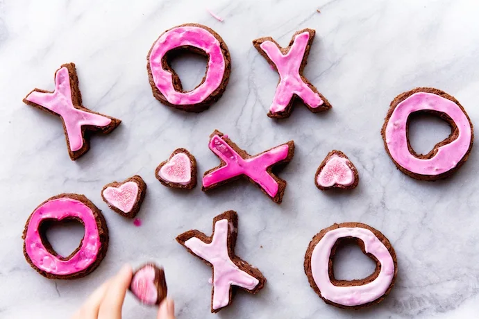 These XO brownies are a clever way to turn a simple pan of brownies into a festive Valentine's Day dessert | Camille Styles