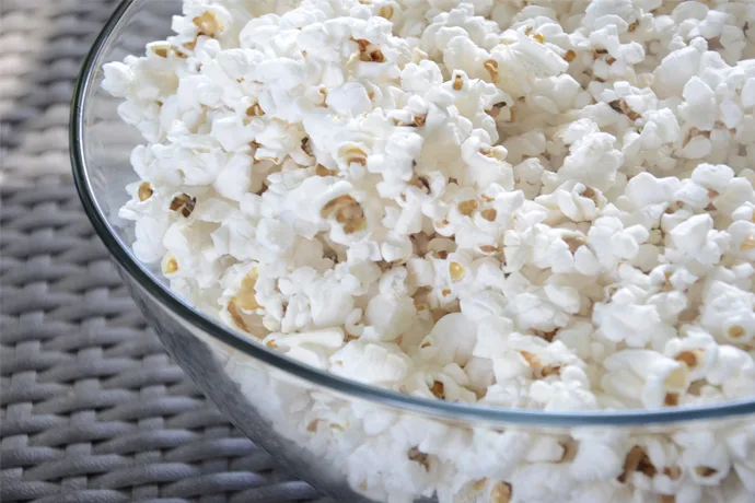 How to make microwave popcorn at home. Quick, easy and no chemicals!