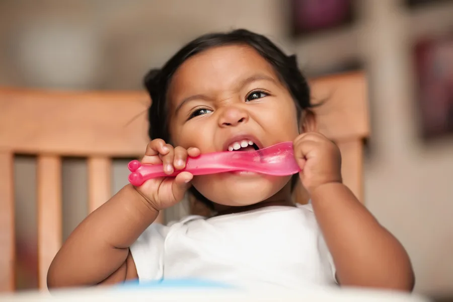 How to start solids: Our no-stress guide to feeding your baby | Cool Mom Eats
