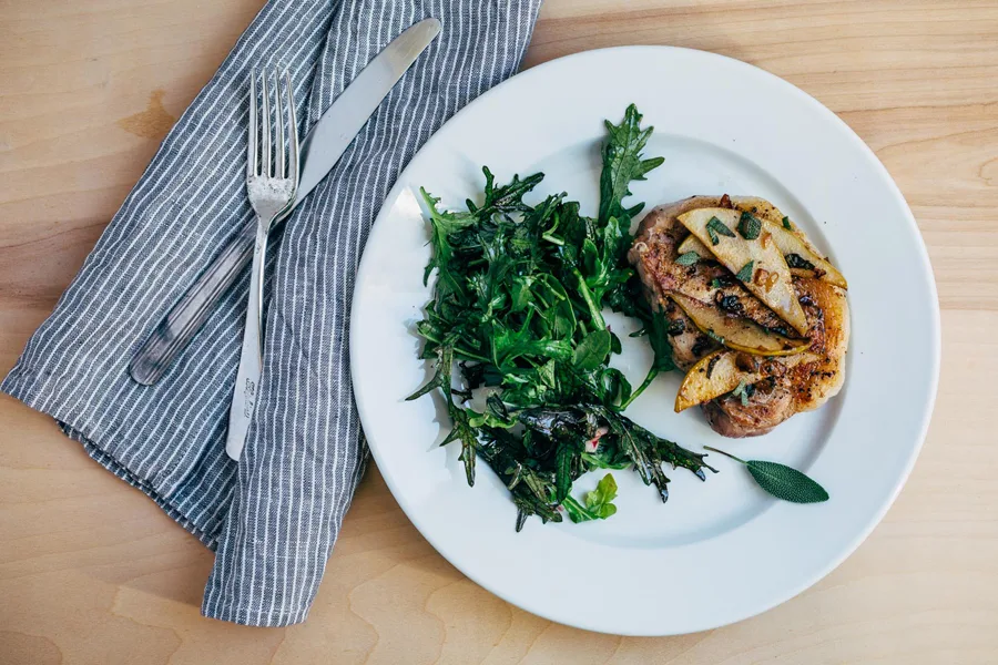 Next week’s meal plan: 5 easy recipes for the week ahead, from a healthy twist on take-out to our new favorite steak tacos.