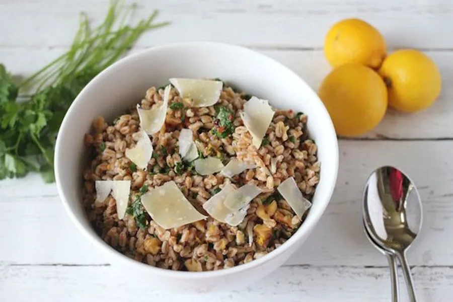 Our guide to healthy grains goes beyond oats and brown rice to include favorites like this Simple Farro Salad. | Family Food on the Table