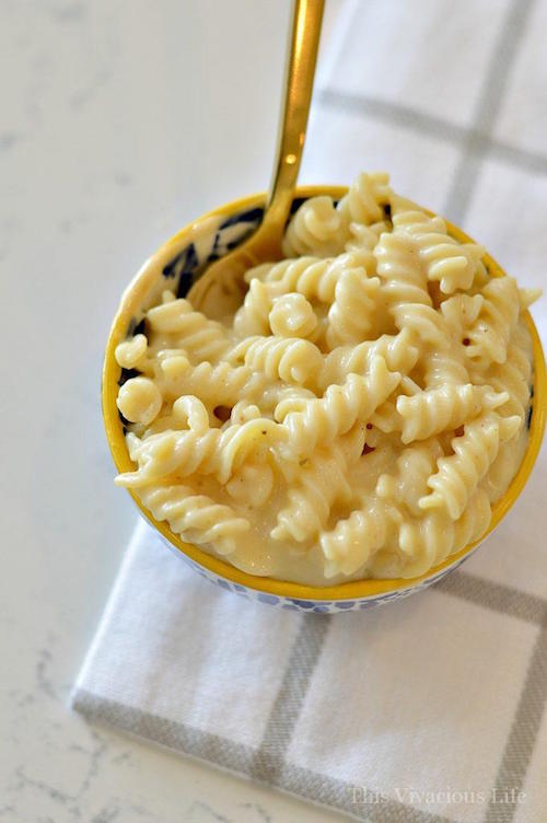 Allergen-free food blogs: Gluten-Free Instant Pot Mac and Cheese by This Vivacious Life