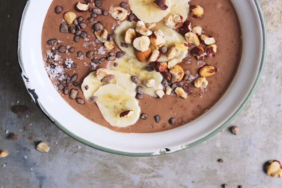 Healthy chocolate recipe, so you can enjoy without guilt: Chocolate Hazelnut Smoothie Bowl at With Food + Love