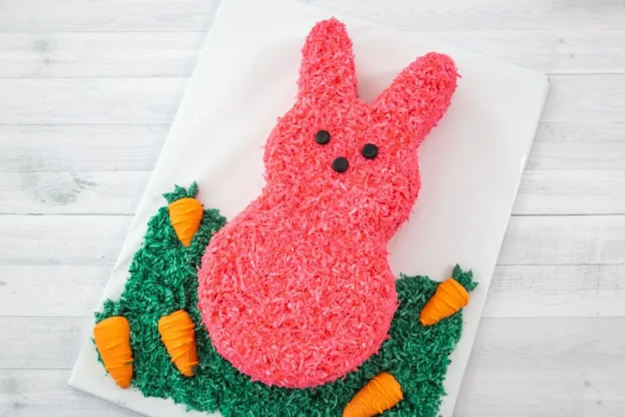 I Scream for Buttercream's adorable Easter Peeps cake is perfect for the holiday.