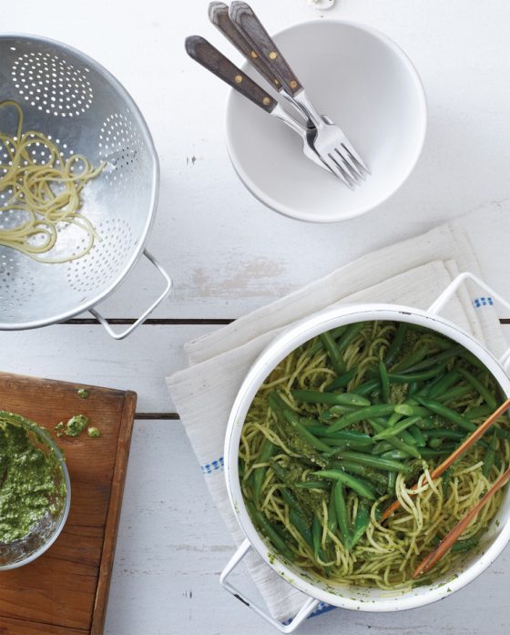 Cool Mom Eats weekly meal plan: Pasta with Spinach Pesto and Green Beans | Make It Easy Cookbook by Stacie Billis 