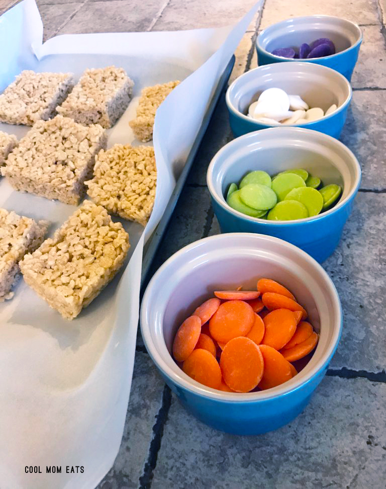How to turn a single pan of Rice Krispies Treats into easy Halloween snacks with this simple trick! | Cool Mom Eats | © photo by Caroline Seigrist
