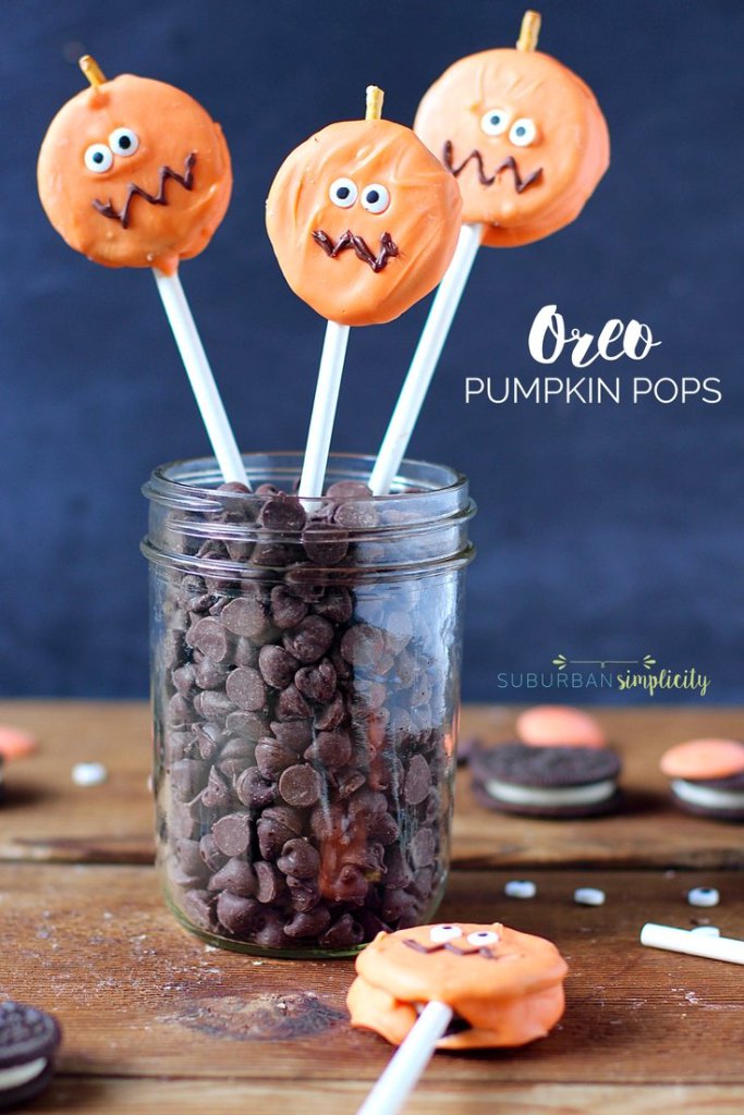 Easy Halloween treats for kids: Oreo Pumpkin Pops | Suburban Simplicity