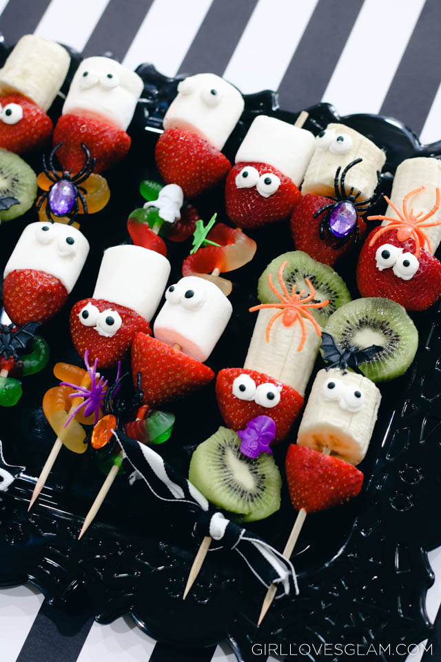 Healthy-ish Halloween Lunchbox Treats: Fruit Kebabs at Girl Loves Glam