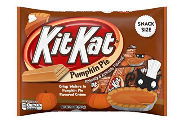 All the new halloween candy that you have to try for Halloween 2017! Pumpkin Pie Kit Kats | Cool Mom Eats