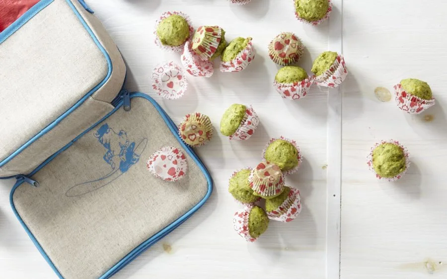 Superfood recipes for kids: Spinach Cake Muffins | Weelicious