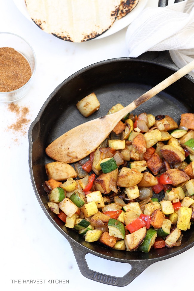 Spice mixes to put on veggies that will tempt even the pickiest eaters: Homemade Taco Seasoning | The Harvest Kitchen 