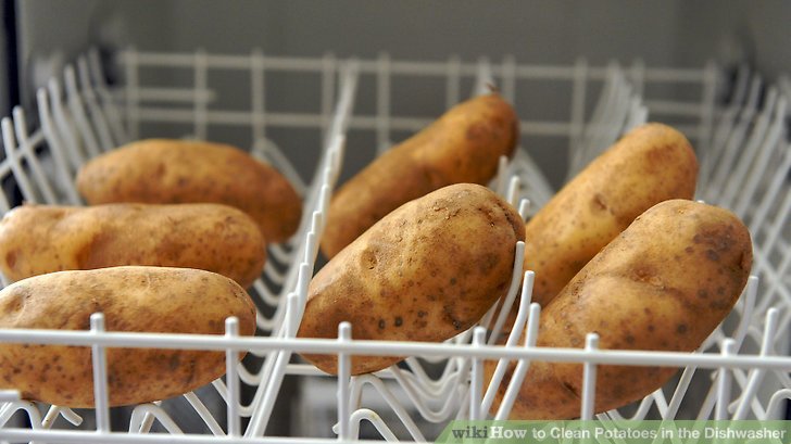 Thanksgiving cooking hacks: Wash potatoes in the dishwasher | Photo at WikiHow