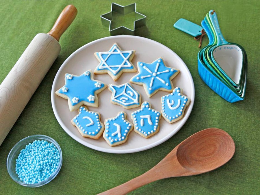Hanukkah cookie recipes | Hanukkah Sugar cookies at Tori Avey