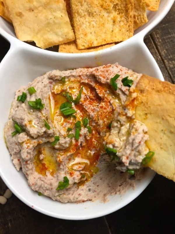 New Year's black-eyed pea recipes: Black-Eyed Pea Hummus by Grits and Pinecones