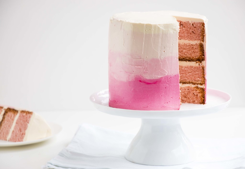 Champagne desserts for New Year's Eve: Champagne Ombre Cake | Baking Ginger 