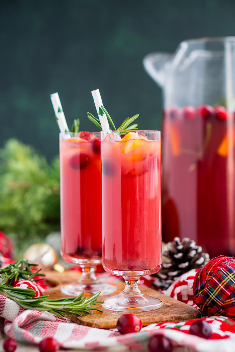 Make ahead holiday cocktail recipes | Christmas Punch at Sugar and Soul