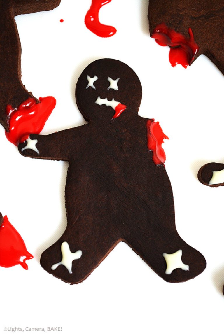Pop-culture gingerbread cookies: Zombies at Lights, Camera, Bake!