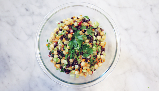 An easy, make-ahead, high-protein bean salad that you can make on Sunday and have on hand all week long for lunch, dinner or even snack time | Cool Mom Eats