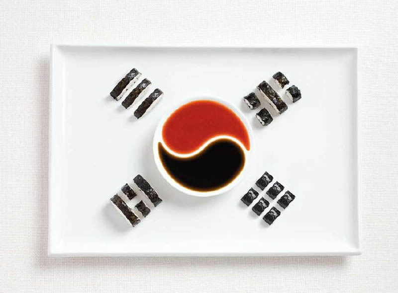 Olympics snack ideas: National flags at Twisted Sifter, including the South Korea flag made from sushi (you can use store-bought!) and dipping sauces in a yin-yang bowl. Amazing!