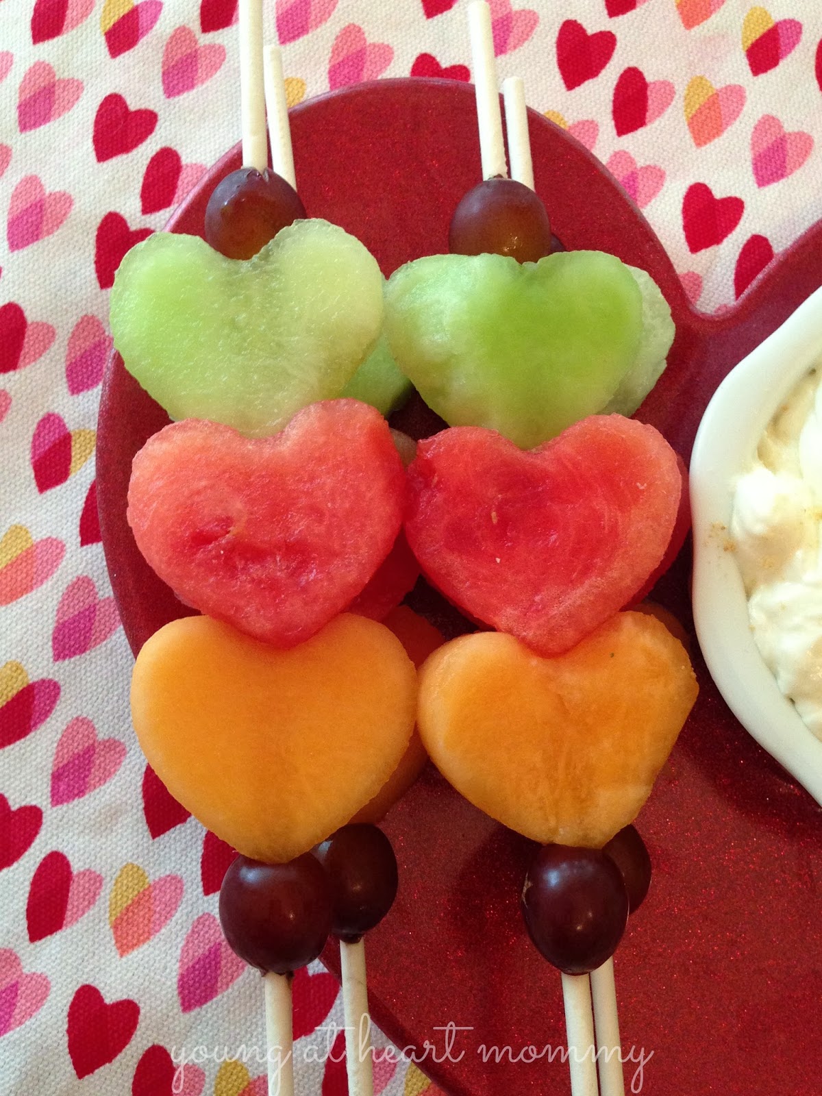 Last-minute lunch box treats for Valentine's Day: Valentine Fruit Kabobs | Young at Heart Mommy