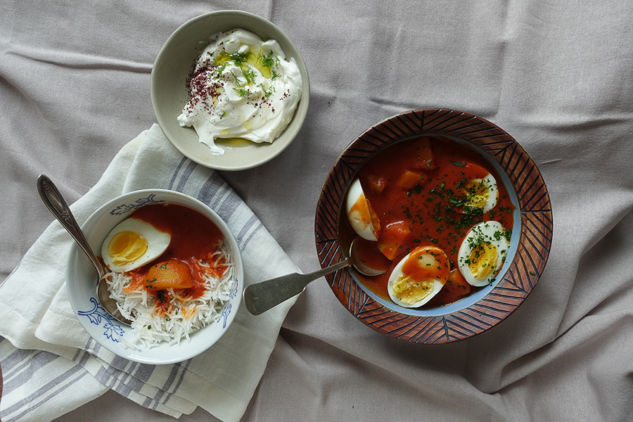 Cool Mom Eats weekly meal plan: Aloo Anday aka Pakistani Egg and Potato Curry Curry at The Spice Spoon 
