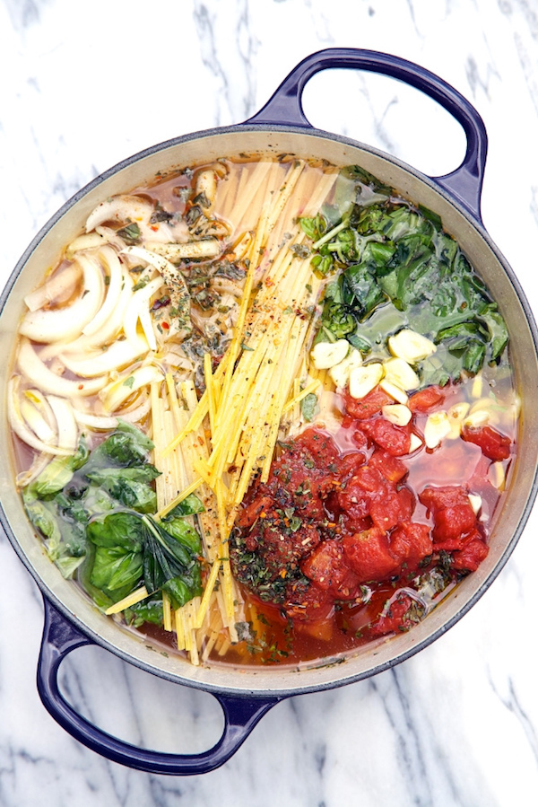 Cool Mom Eats weekly meal plan: One Pot Wonder Tomato Basil Pasta at Apron Strings