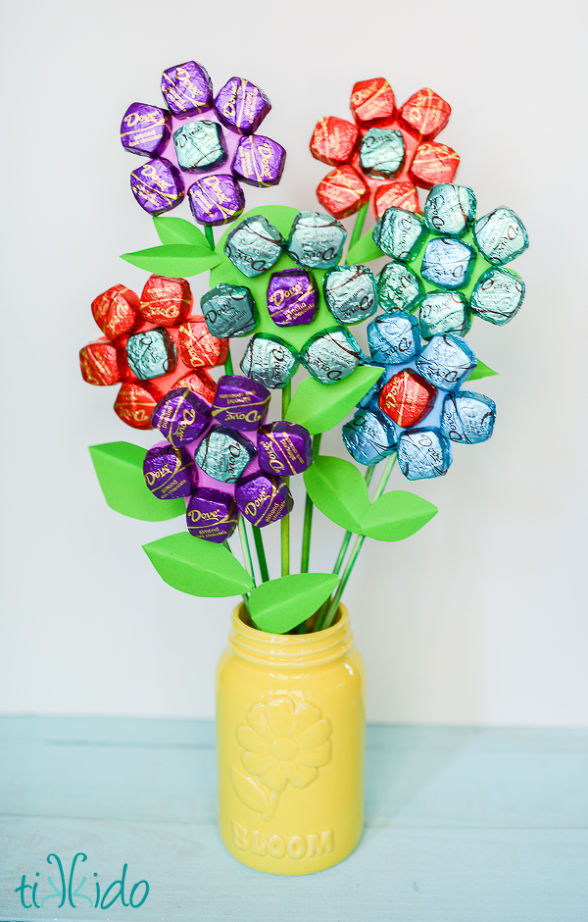 Edible Mother's Day gifts: Chocolate Bouquet at HomeTalk