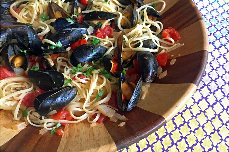 Linguine alle cozze | Cool Mom Eats