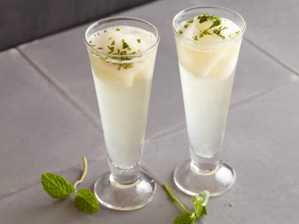 12 mind-blowing ice cream hacks for a delicious and cool summer | Cool Mom Eats