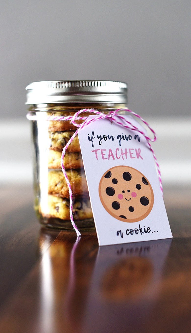 Teacher appreciation food gift idea: Cookie jar printable at Bre Pea