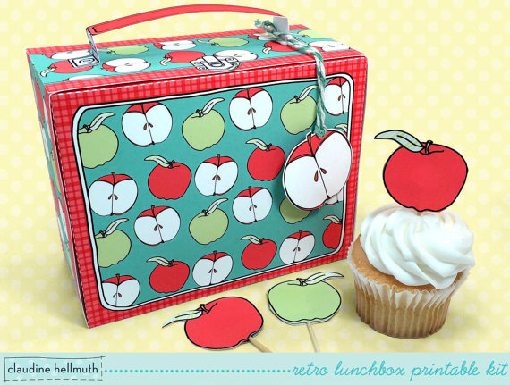 Teacher appreciation food gift idea: A cupcake in a retro lunchbox printable at Claudine Hellmuth