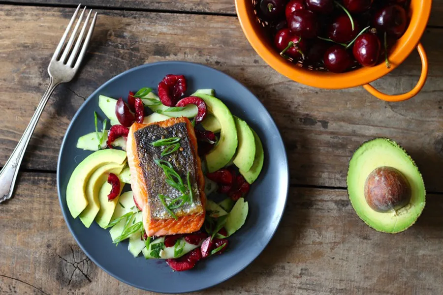 On the latest Cool Mom Eats weekly meal plan, we've got 5 easy, family friendly dinners for the busy week ahead, including Salmon with Cherries, Avocado and Cucumbers at Borrowed Salt