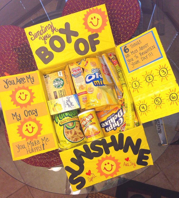 Creative camp care packages: Go with a theme, like this all-yellow Box of Sunshine at Fantabulosity Creative camp care packages: Go with a theme, like this all-yellow Box of Sunshine at Fantabulosity