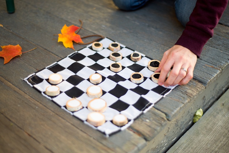 Creative camp care packages: DIY Checkers board with Oreos for pieces at Home Steady Creative camp care packages: DIY Checkers board with Oreos for pieces at Home Steady