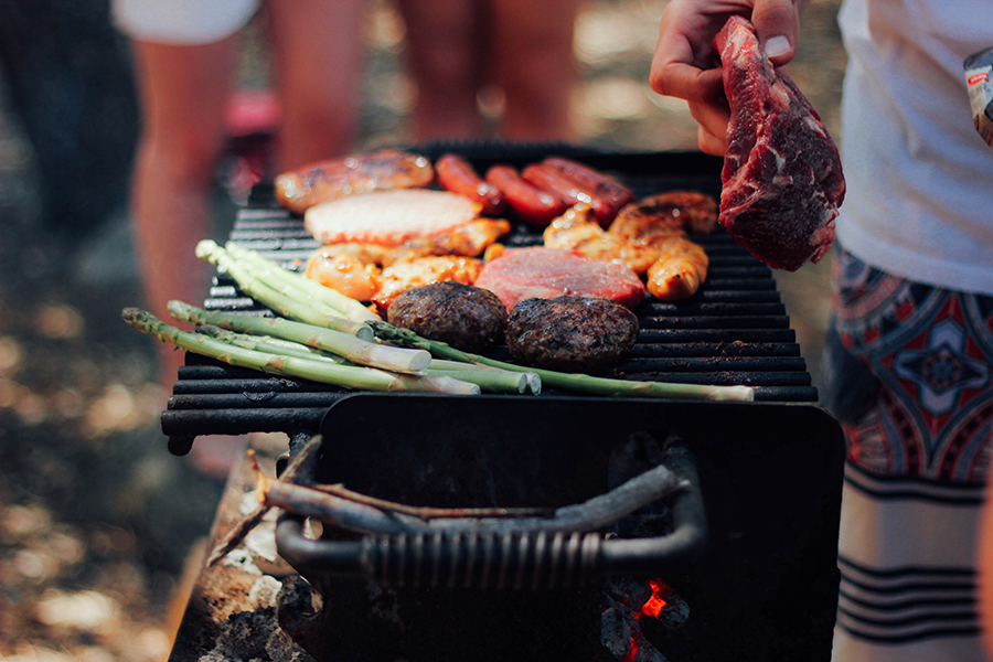 How long can food be left out before it spoils? Cooked Meat