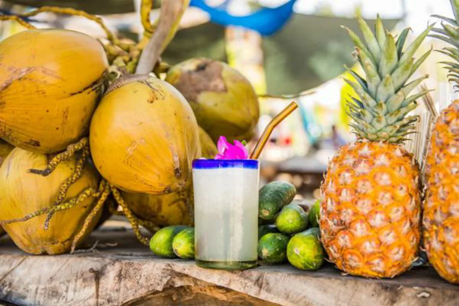 Reusable straws: Glass straws from Hummingbird