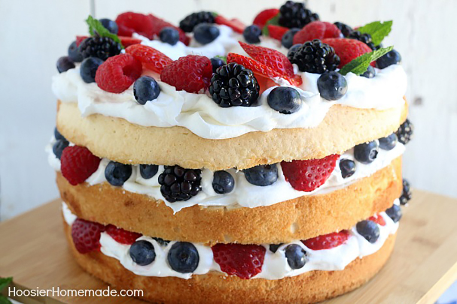 Easy last-minute 4th of July desserts: Angel Food Cake With Berries at Hoosier Homemade