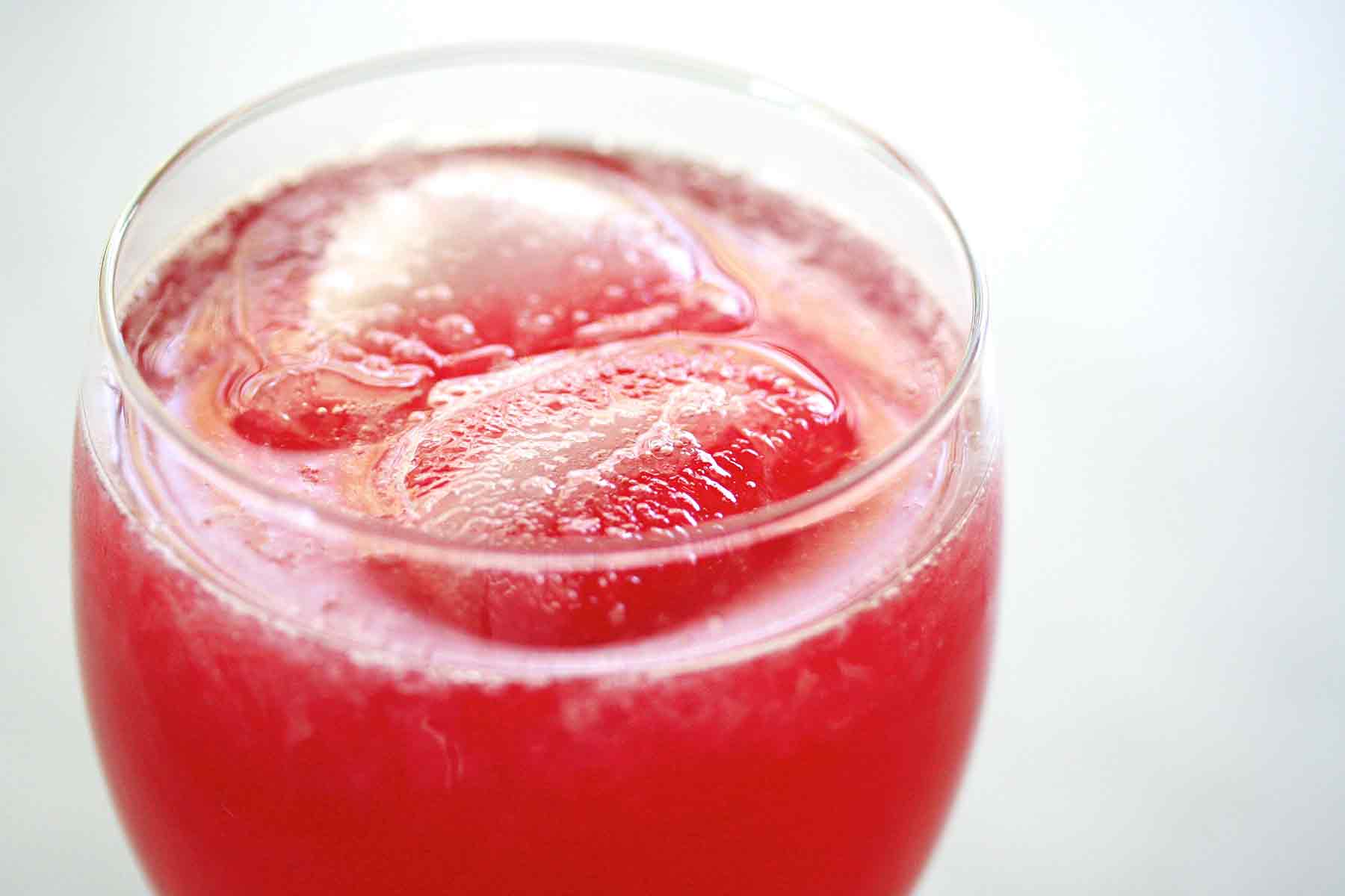 Lemonade Hacks: The Easiest Pink Lemonade by Elise Bauer for Simply Recipes