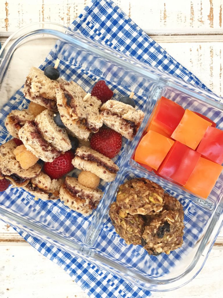 Easy preschool lunch ideas for toddlers: PB&J skewers bento recipe from Weelicious