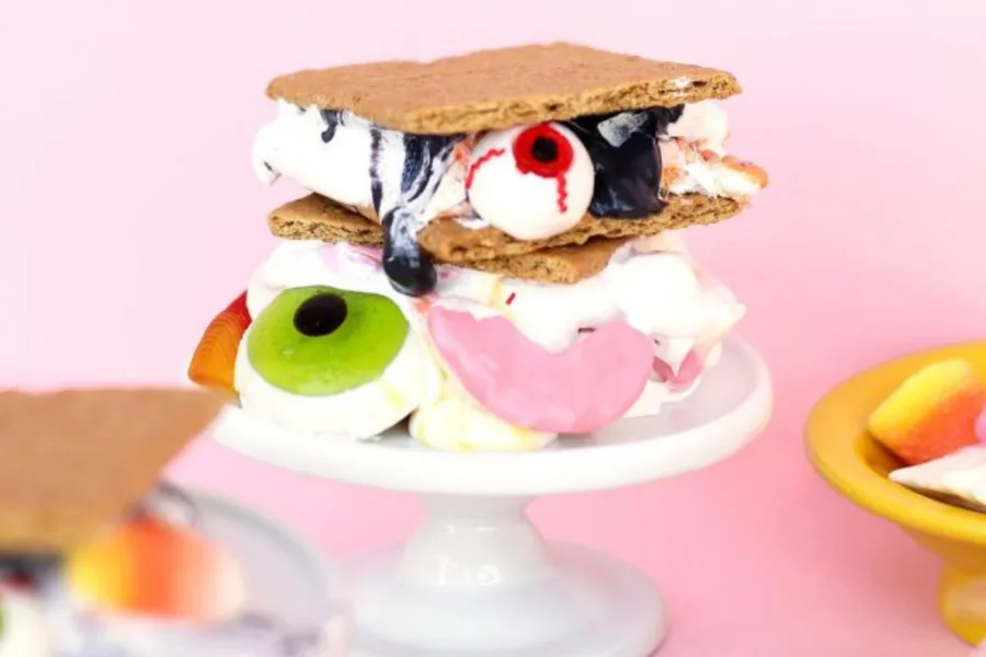 This Halloween S’mores recipe wins Halloween S’mores (should there be such an award)