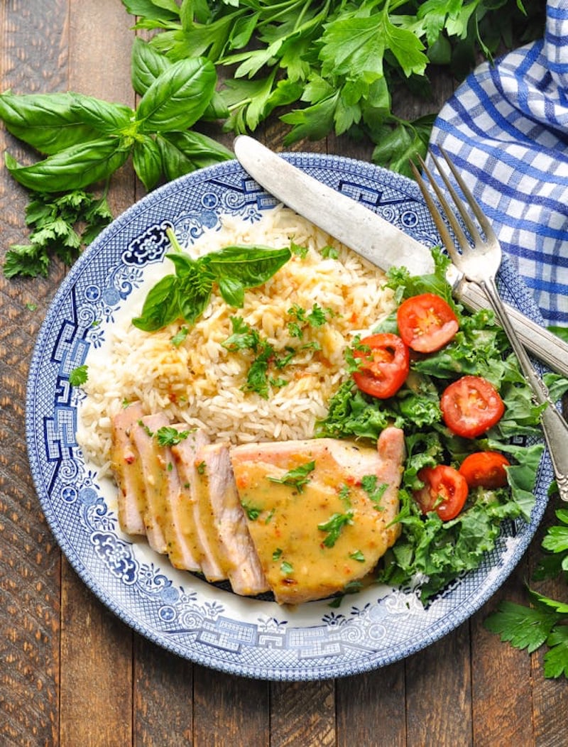 Weekly meal plan: Baked pork chops at The Seasoned Mom