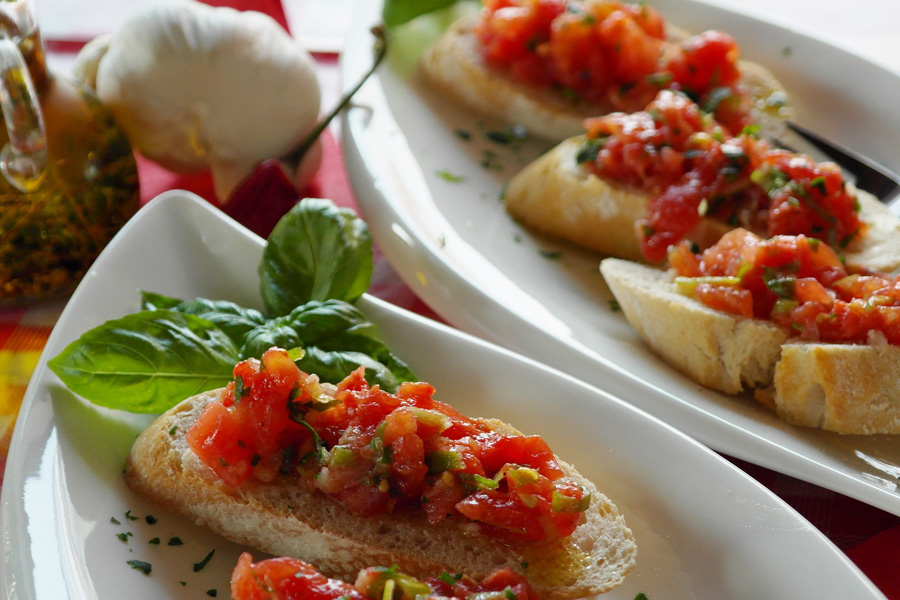 Hard to pronounce food: Bruschetta | Cool Mom Eats
