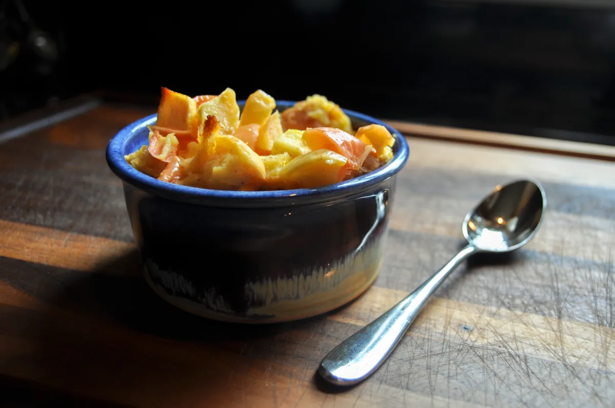 How to make an easy bread pudding to use up those bruised apples no one will eat