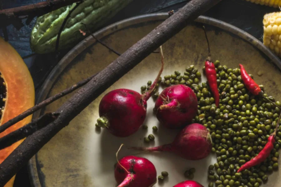 How families can eat more of the Future 50 Foods : 5 smart tips for parents.