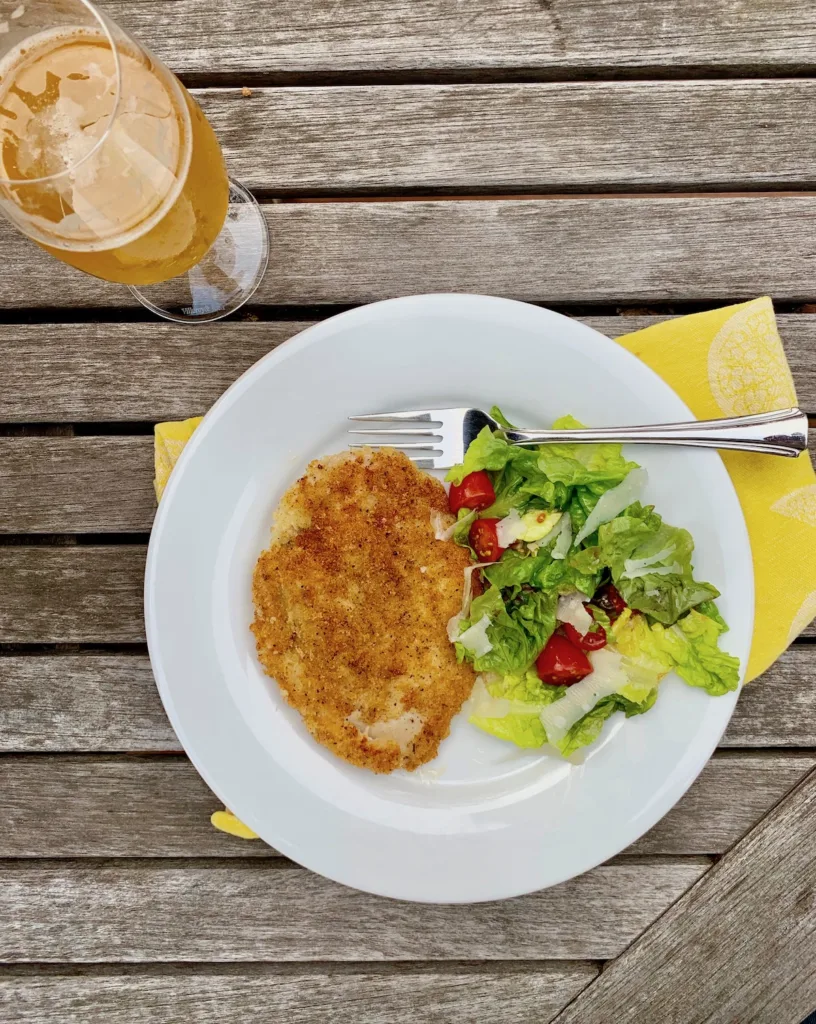 How to make chicken cutlets crispy and delicious in 10 minutes | © Jane Sweeney Cool Mom Eats How to make chicken cutlets crispy and delicious in 10 minutes | © Jane Sweeney Cool Mom Eats
