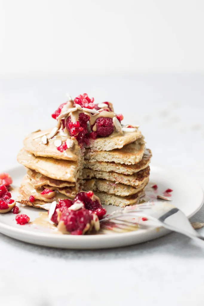 Meals under $10: Box pancake mix hacks that make yours taste like homemade. Great ideas for easy breakfast-for-dinner! Meals under $10: Box pancake mix hacks that make yours taste like homemade. Great ideas for easy breakfast-for-dinner!