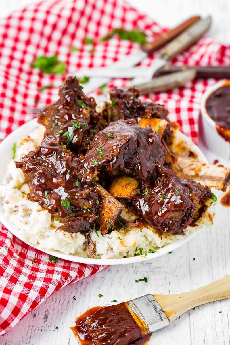 Weekly meal plan: Instant Pot Short Ribs at Oh Sweet Basil